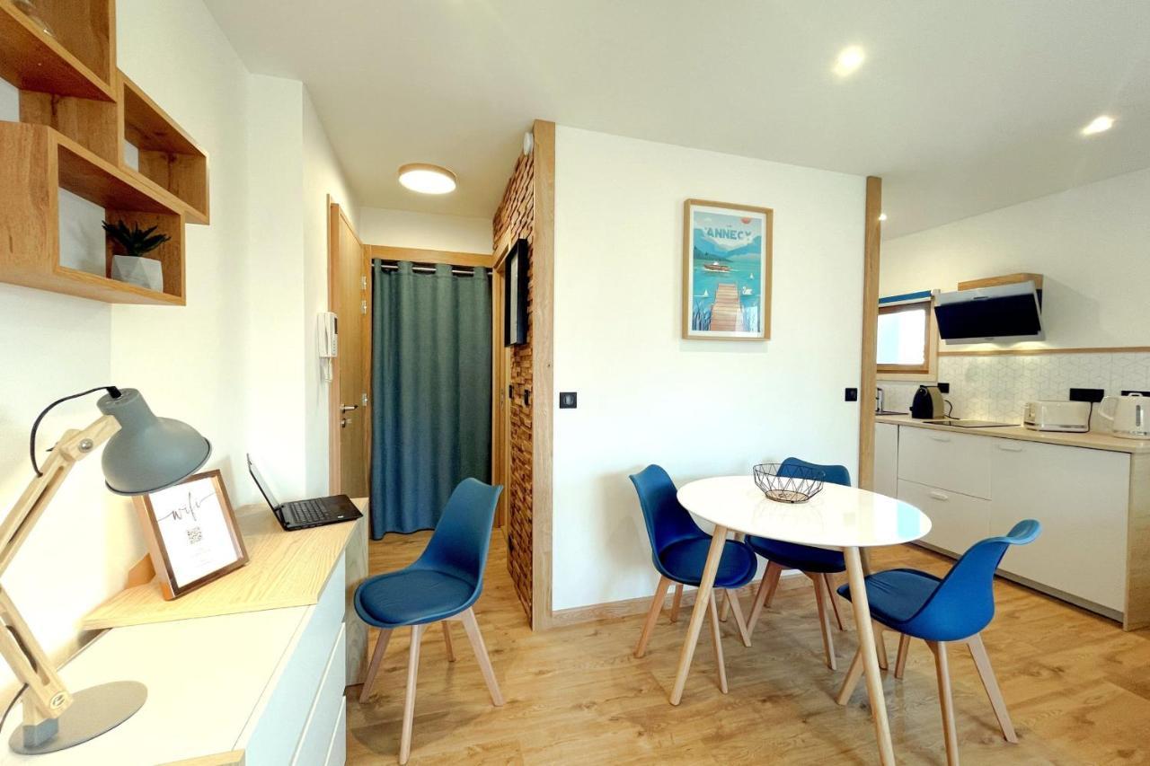 L'Albigny - Lovely Studio - 150 M Beach アヌシー エクステリア 写真